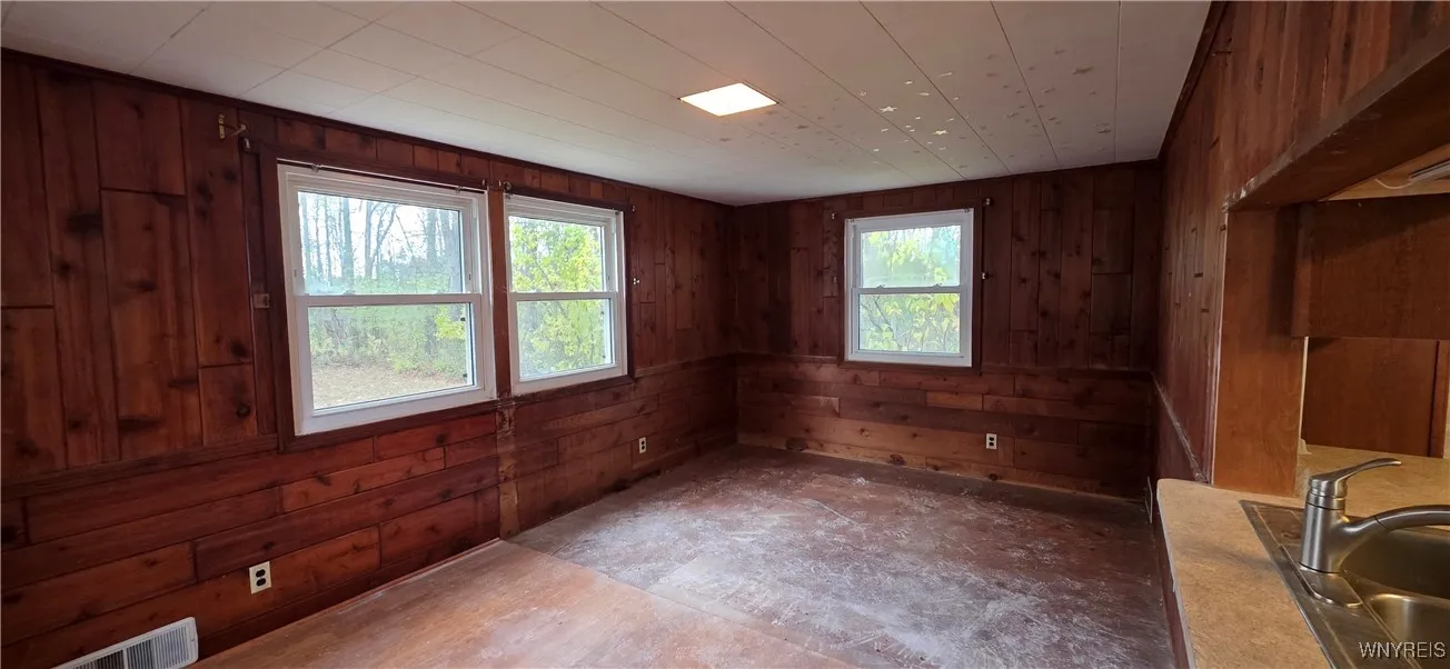 2920 Angle Road, Orchard Park, New York 14127, Orchard Park, New York 14127, 3 Bedrooms Bedrooms, 6 Rooms Rooms,1 BathroomBathrooms,Residential,For Sale,2920 Angle Road, Orchard Park, New York 14127,0,B1649470