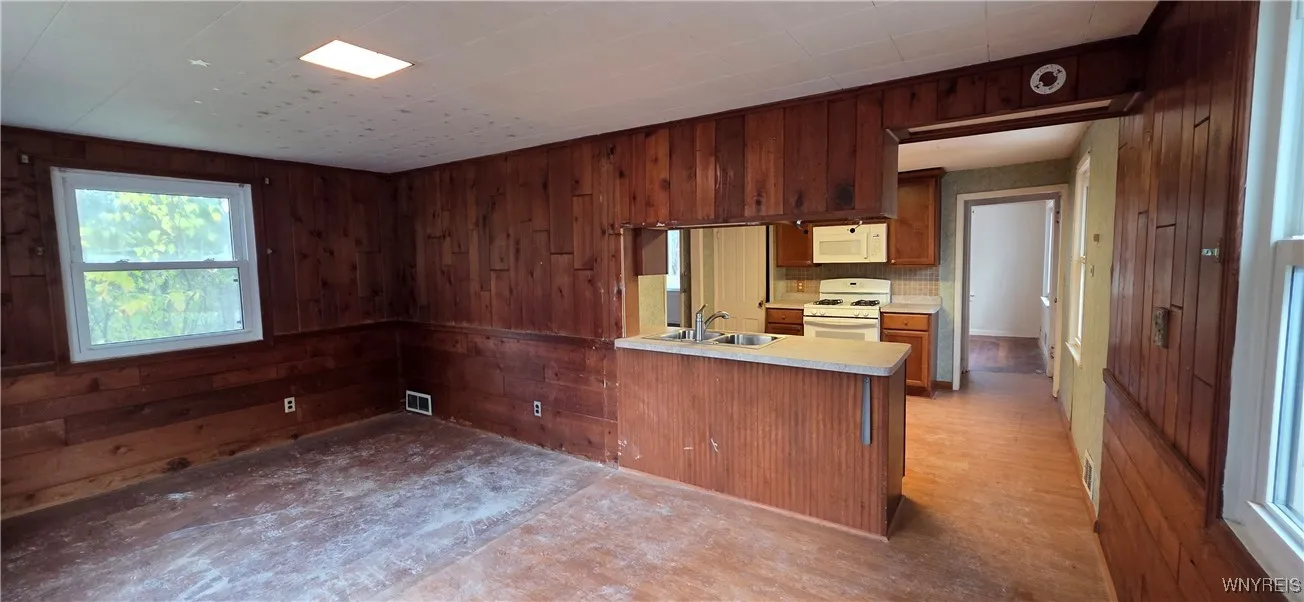2920 Angle Road, Orchard Park, New York 14127, Orchard Park, New York 14127, 3 Bedrooms Bedrooms, 6 Rooms Rooms,1 BathroomBathrooms,Residential,For Sale,2920 Angle Road, Orchard Park, New York 14127,0,B1649470