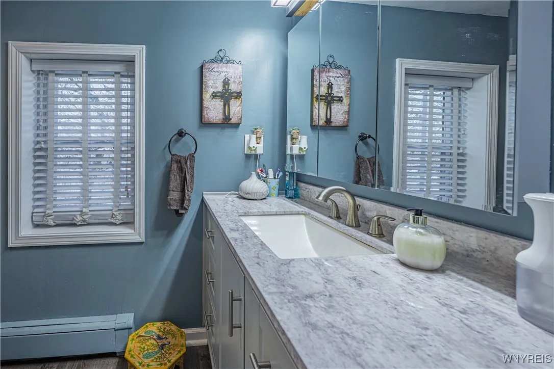 120 South Transit Street, Lockport City, New York, Lockport City, New York 14094, 4 Bedrooms Bedrooms, 9 Rooms Rooms,1 BathroomBathrooms,Residential,For Sale,120 South Transit Street, Lockport City, New York ,0,B1650312