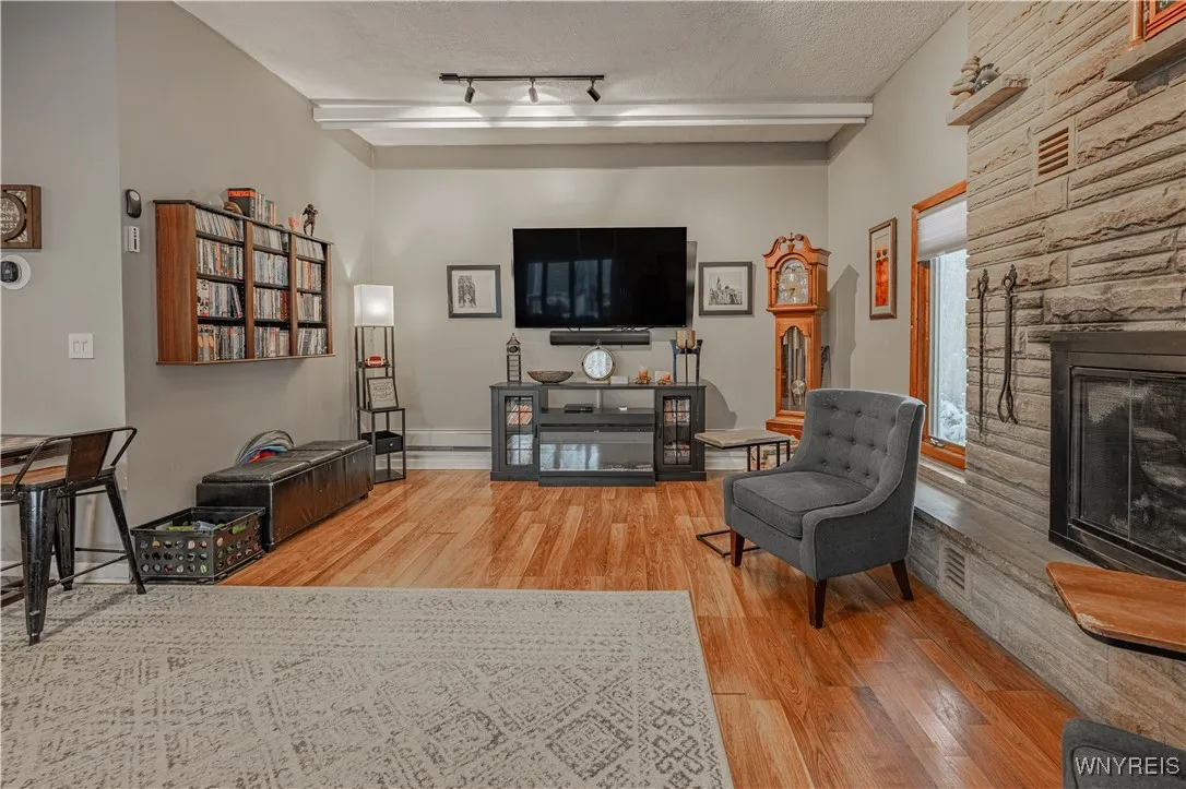 120 South Transit Street, Lockport City, New York, Lockport City, New York 14094, 4 Bedrooms Bedrooms, 9 Rooms Rooms,1 BathroomBathrooms,Residential,For Sale,120 South Transit Street, Lockport City, New York ,0,B1650312