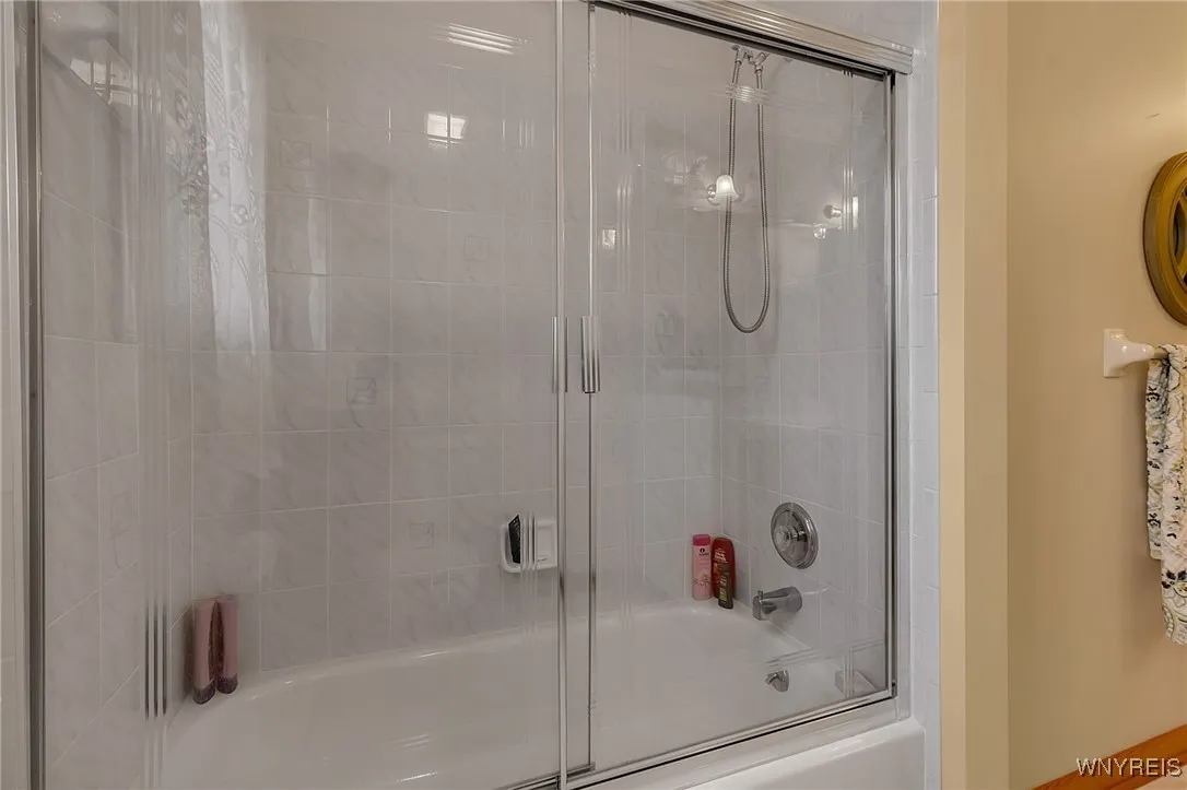 9420 Wehrle Drive, Clarence, New York 14031, Clarence, New York 14031, 3 Bedrooms Bedrooms, 8 Rooms Rooms,2 BathroomsBathrooms,Residential,For Sale,9420 Wehrle Drive, Clarence, New York 14031,0,B1650175