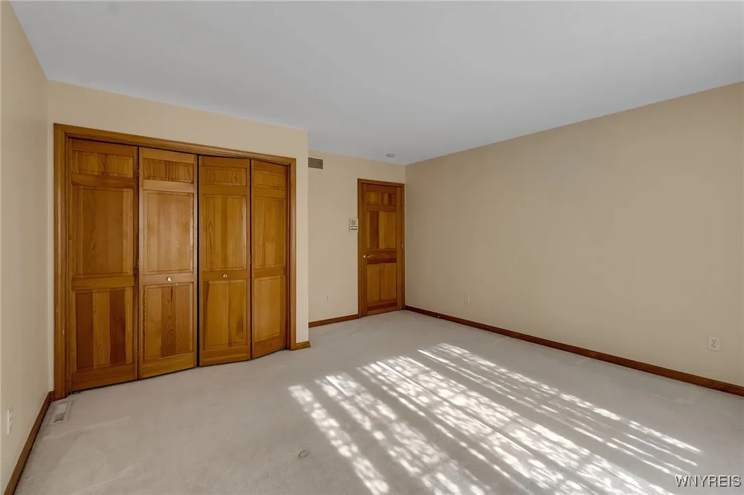 9420 Wehrle Drive, Clarence, New York 14031, Clarence, New York 14031, 3 Bedrooms Bedrooms, 8 Rooms Rooms,2 BathroomsBathrooms,Residential,For Sale,9420 Wehrle Drive, Clarence, New York 14031,0,B1650175