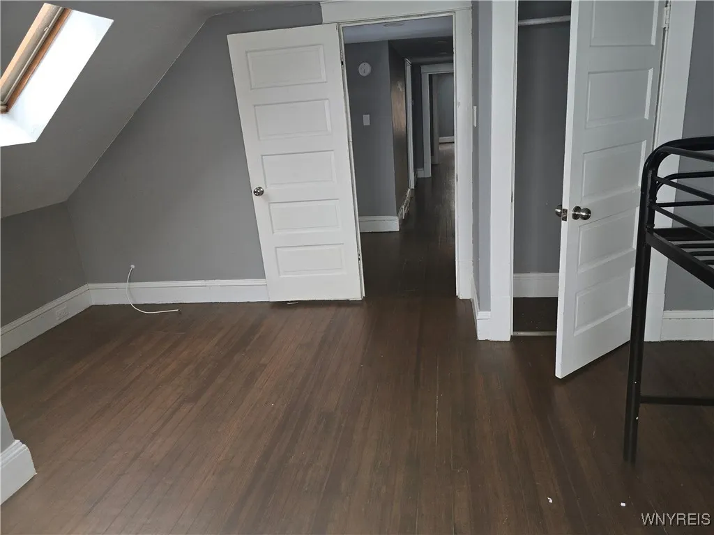 37 Minnesota Avenue 3, Buffalo, New York 14214, Buffalo, New York 14214, 3 Bedrooms Bedrooms, 5 Rooms Rooms,1 BathroomBathrooms,Residential Lease,For Rent,37 Minnesota Avenue 3, Buffalo, New York 14214,0,B1650205