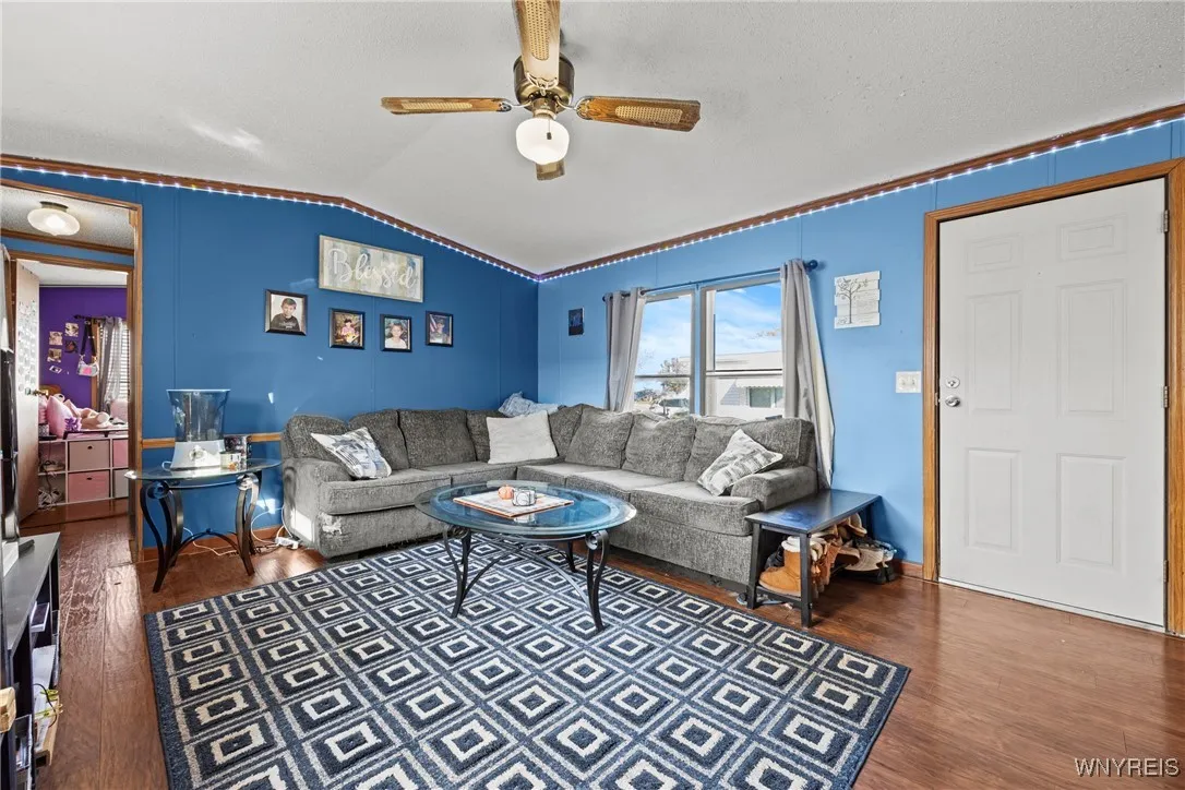 533 Applewood Drive, Lockport Town, New York 14094, Lockport Town, New York 14094, 2 Bedrooms Bedrooms, 6 Rooms Rooms,2 BathroomsBathrooms,Residential,For Sale,533 Applewood Drive, Lockport Town, New York 14094,0,B1650392