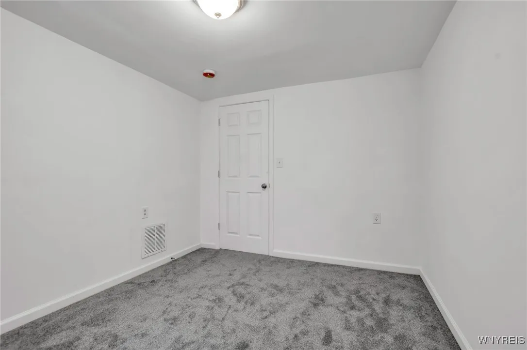 67 Lockwood Avenue, Buffalo, New York 14220, Buffalo, New York 14220, 3 Bedrooms Bedrooms, 7 Rooms Rooms,1 BathroomBathrooms,Residential,For Sale,67 Lockwood Avenue, Buffalo, New York 14220,0,B1650307