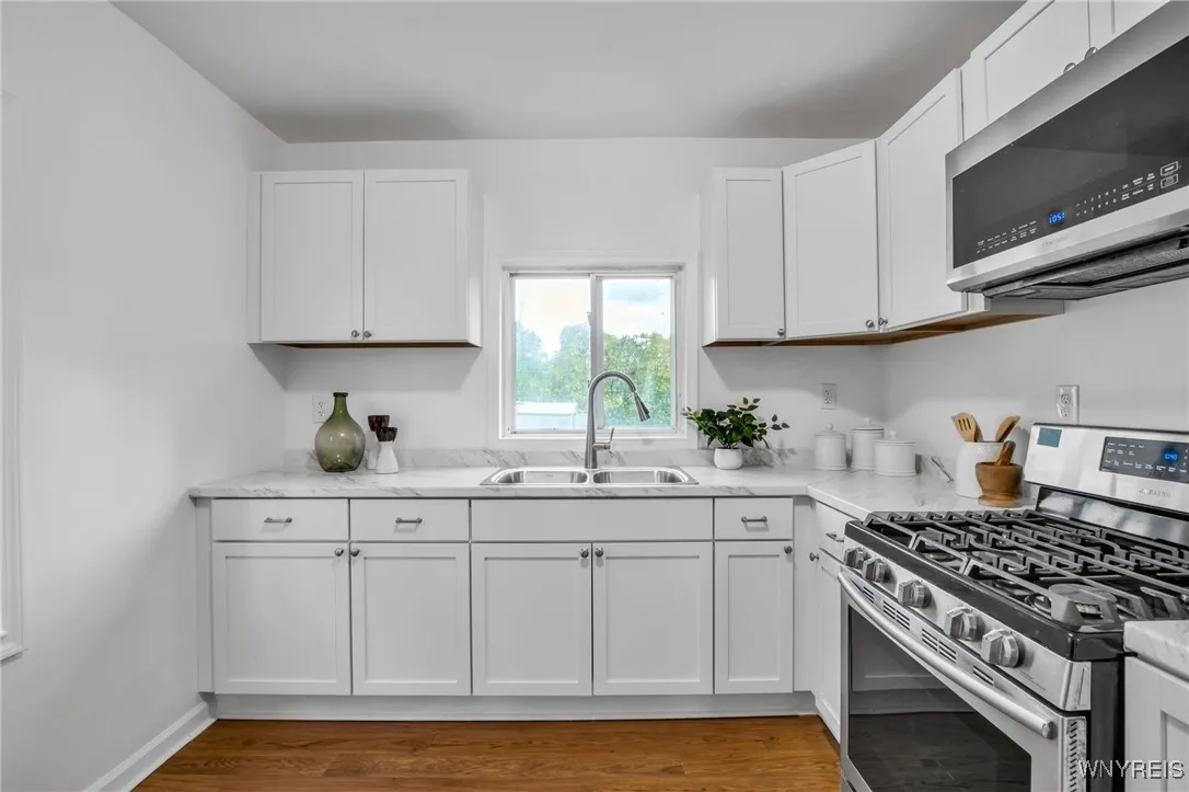 67 Lockwood Avenue, Buffalo, New York 14220, Buffalo, New York 14220, 3 Bedrooms Bedrooms, 7 Rooms Rooms,1 BathroomBathrooms,Residential,For Sale,67 Lockwood Avenue, Buffalo, New York 14220,0,B1650307