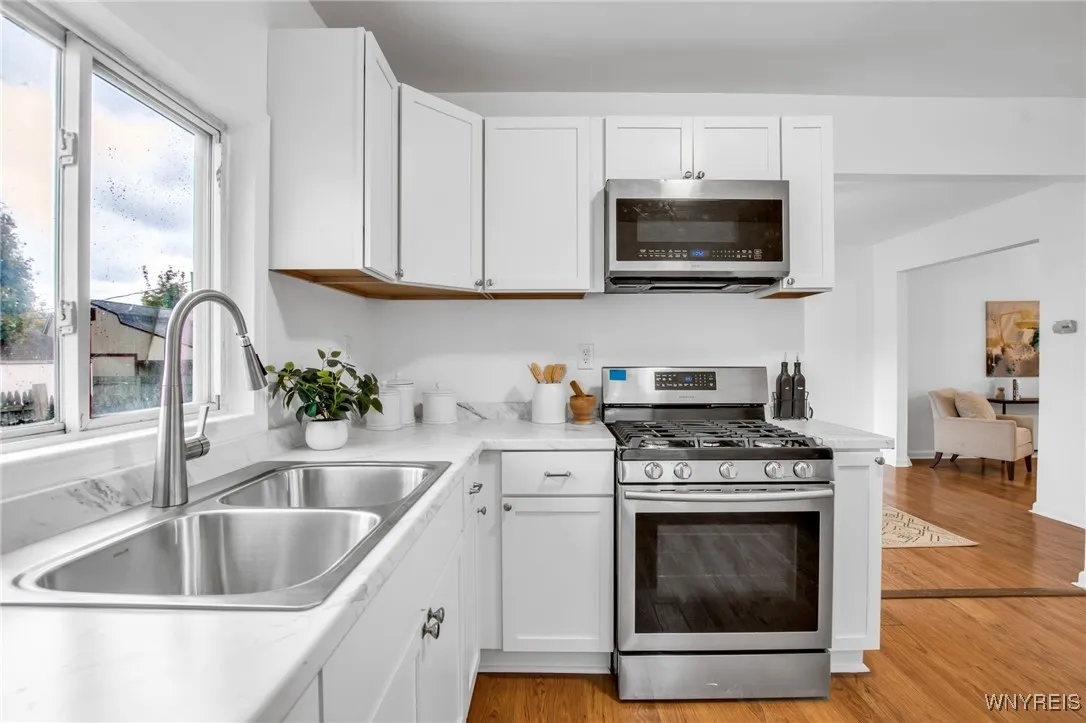 67 Lockwood Avenue, Buffalo, New York 14220, Buffalo, New York 14220, 3 Bedrooms Bedrooms, 7 Rooms Rooms,1 BathroomBathrooms,Residential,For Sale,67 Lockwood Avenue, Buffalo, New York 14220,0,B1650307