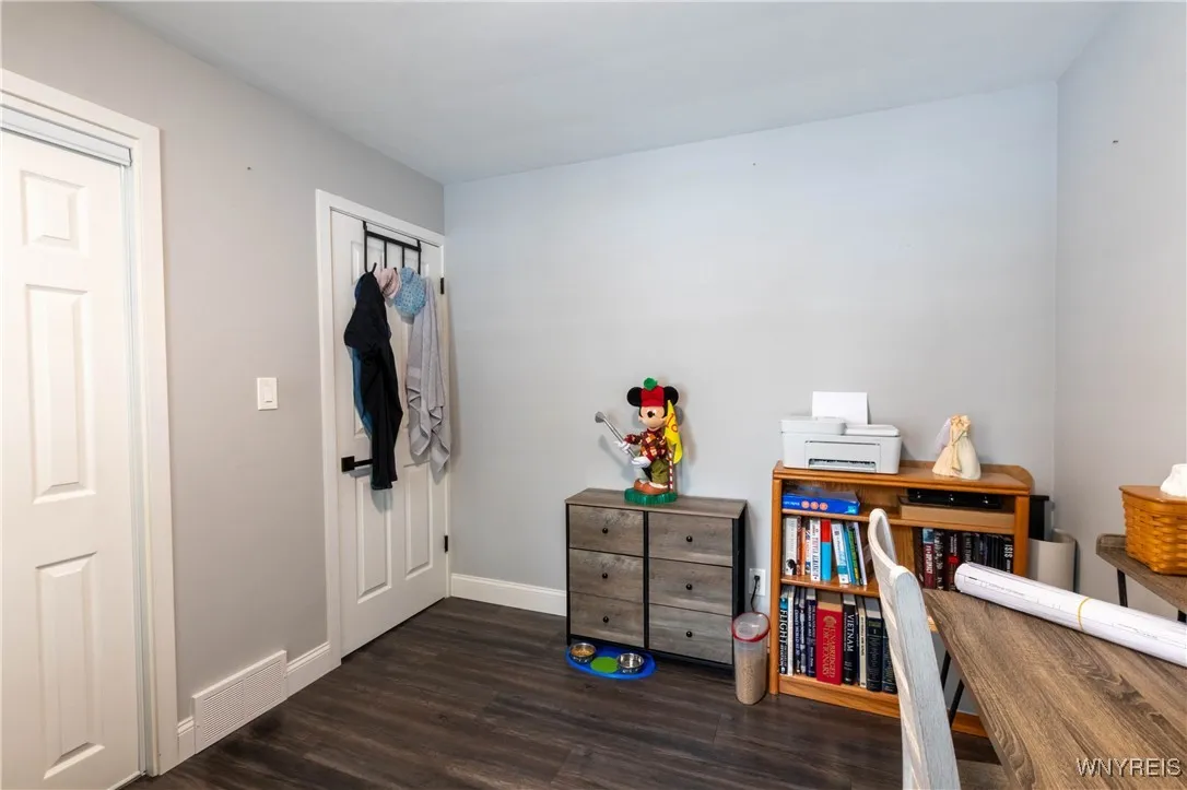 1057 Elliott Dr Drive, Lewiston, New York 14092, Lewiston, New York 14092, 3 Bedrooms Bedrooms, 5 Rooms Rooms,1 BathroomBathrooms,Residential,For Sale,1057 Elliott Dr Drive, Lewiston, New York 14092,0,B1648873