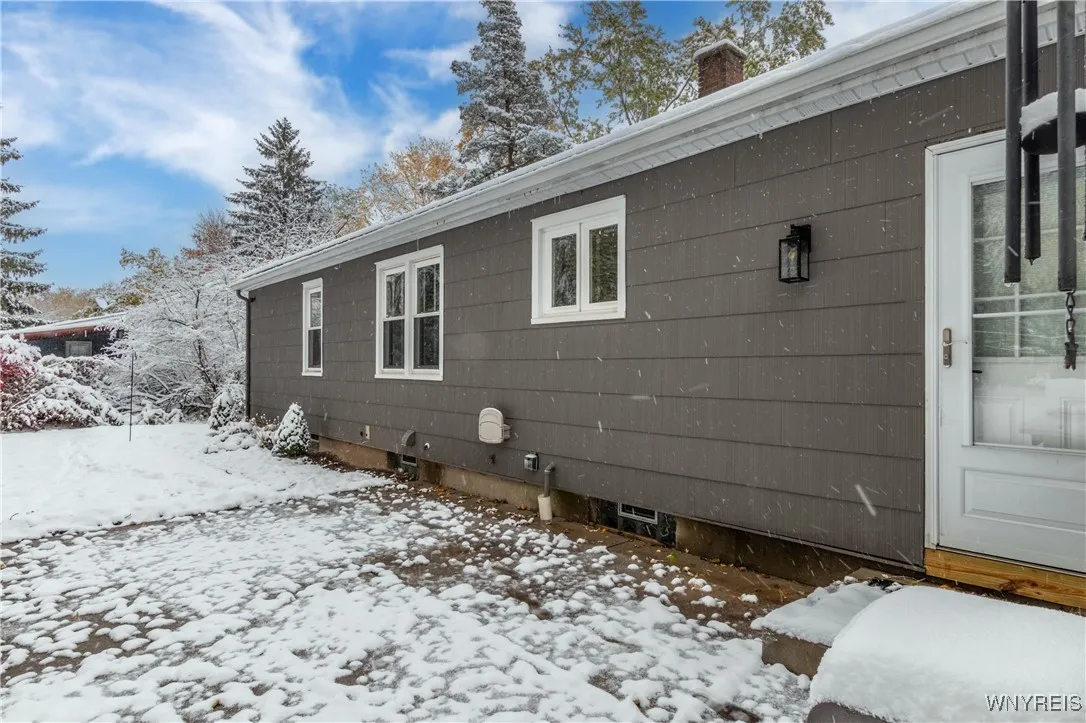 1057 Elliott Dr Drive, Lewiston, New York 14092, Lewiston, New York 14092, 3 Bedrooms Bedrooms, 5 Rooms Rooms,1 BathroomBathrooms,Residential,For Sale,1057 Elliott Dr Drive, Lewiston, New York 14092,0,B1648873