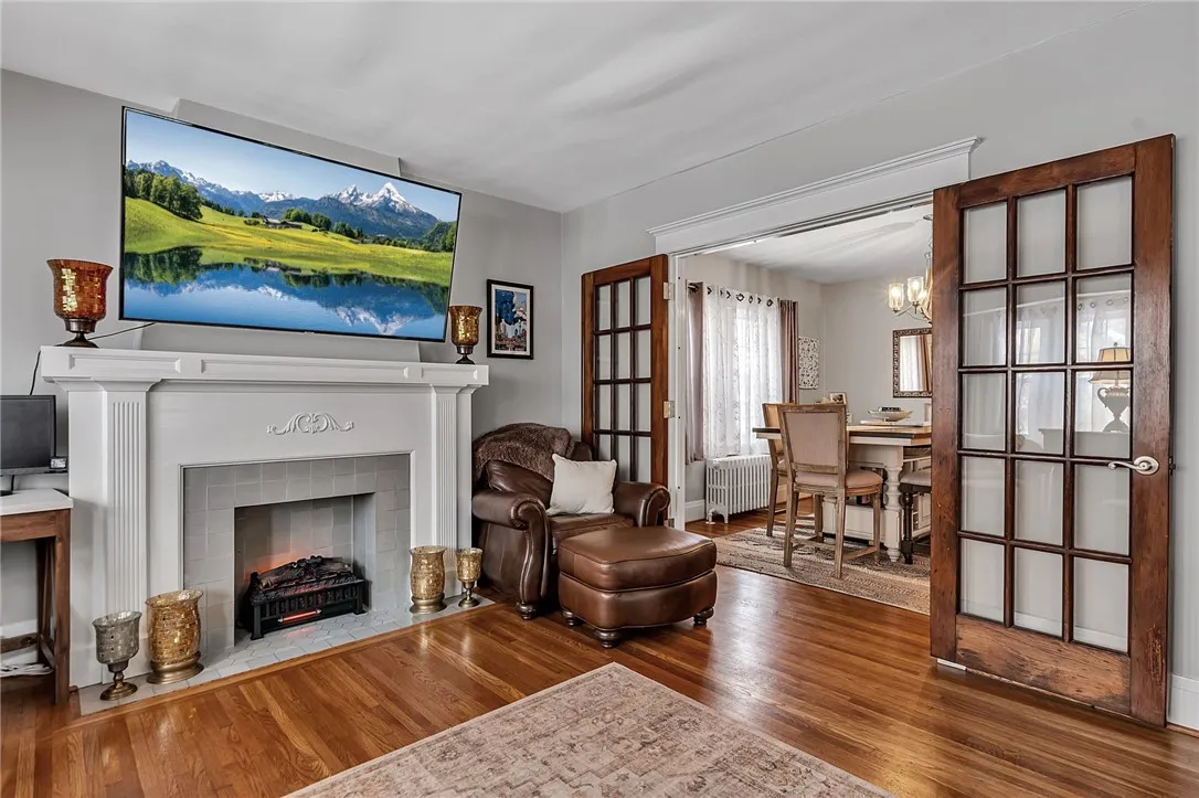 57 Larchmont Road, Buffalo, New York 14214, Buffalo, New York 14214, 4 Bedrooms Bedrooms, 8 Rooms Rooms,2 BathroomsBathrooms,Residential,For Sale,57 Larchmont Road, Buffalo, New York 14214,0,R1650353