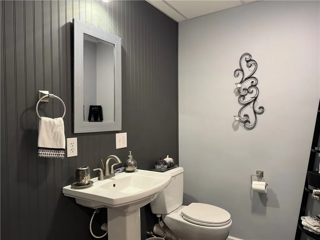 3942 Pine Hill Road, Hornby, New York 14830, Hornby, New York 14830, 4 Bedrooms Bedrooms, 11 Rooms Rooms,3 BathroomsBathrooms,Residential,For Sale,3942 Pine Hill Road, Hornby, New York 14830,0,R1650379