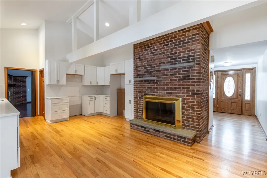 Wood burning fire place