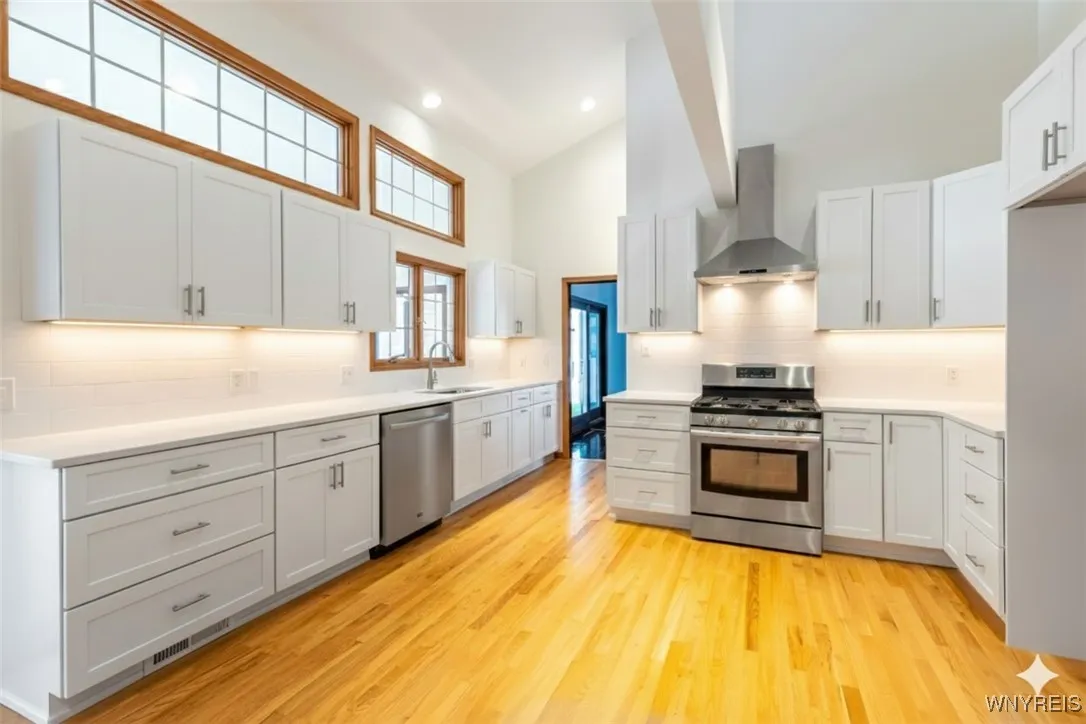 Virtually staged with appliances