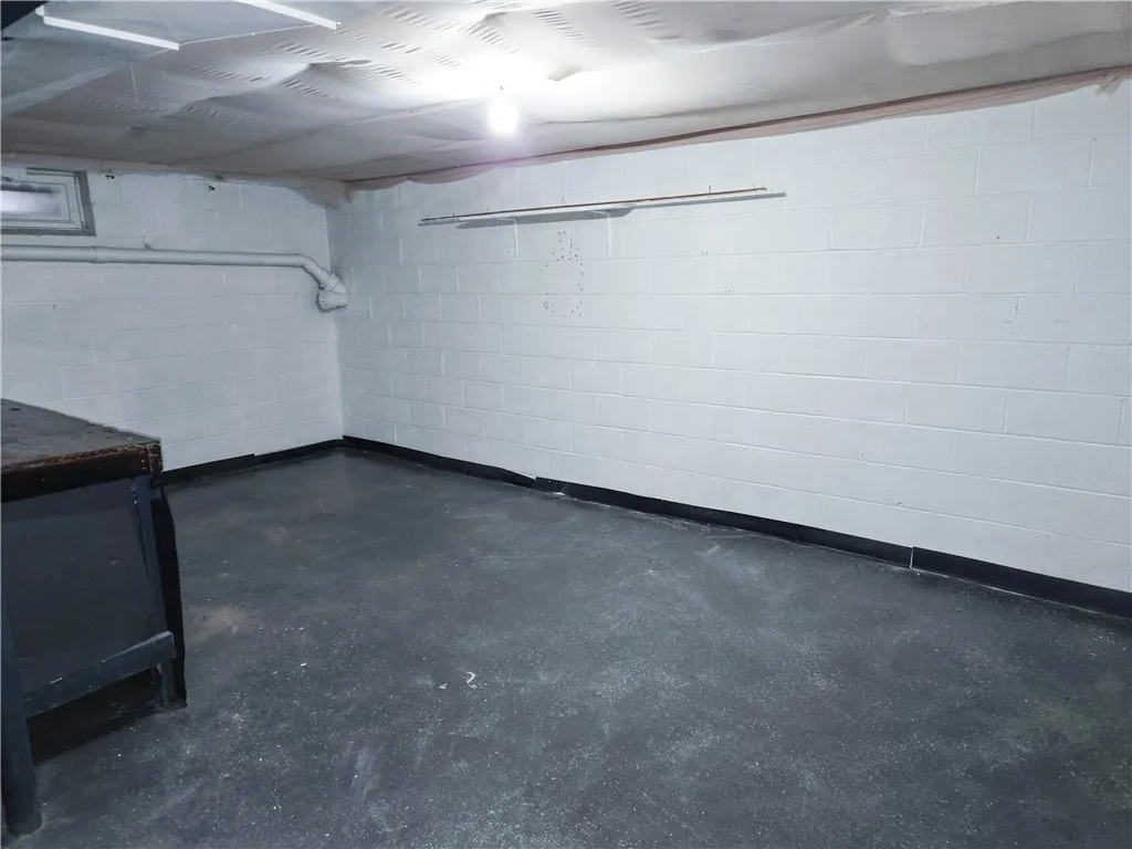 512 Bromley Road, Riga, New York 14428, Riga, New York 14428, 3 Bedrooms Bedrooms, 5 Rooms Rooms,1 BathroomBathrooms,Residential Lease,For Rent,512 Bromley Road, Riga, New York 14428,0,R1649476