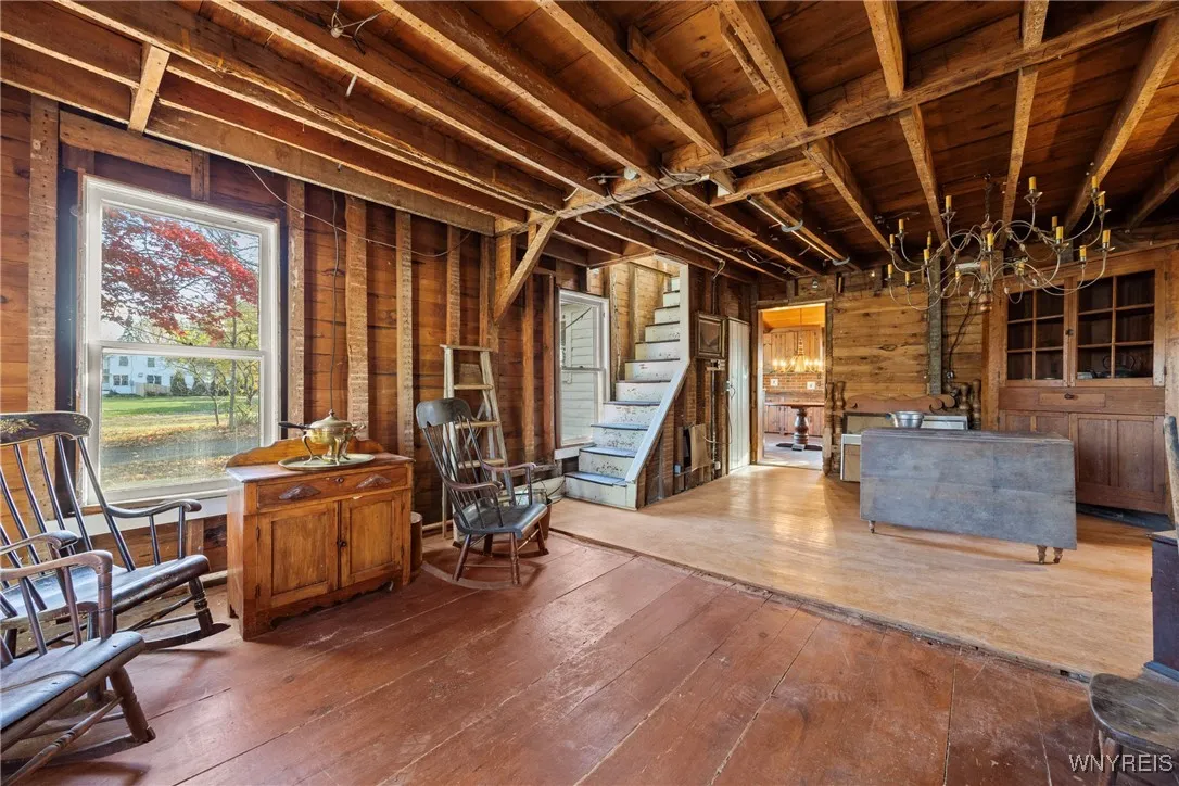 stair case to second floor off dining area