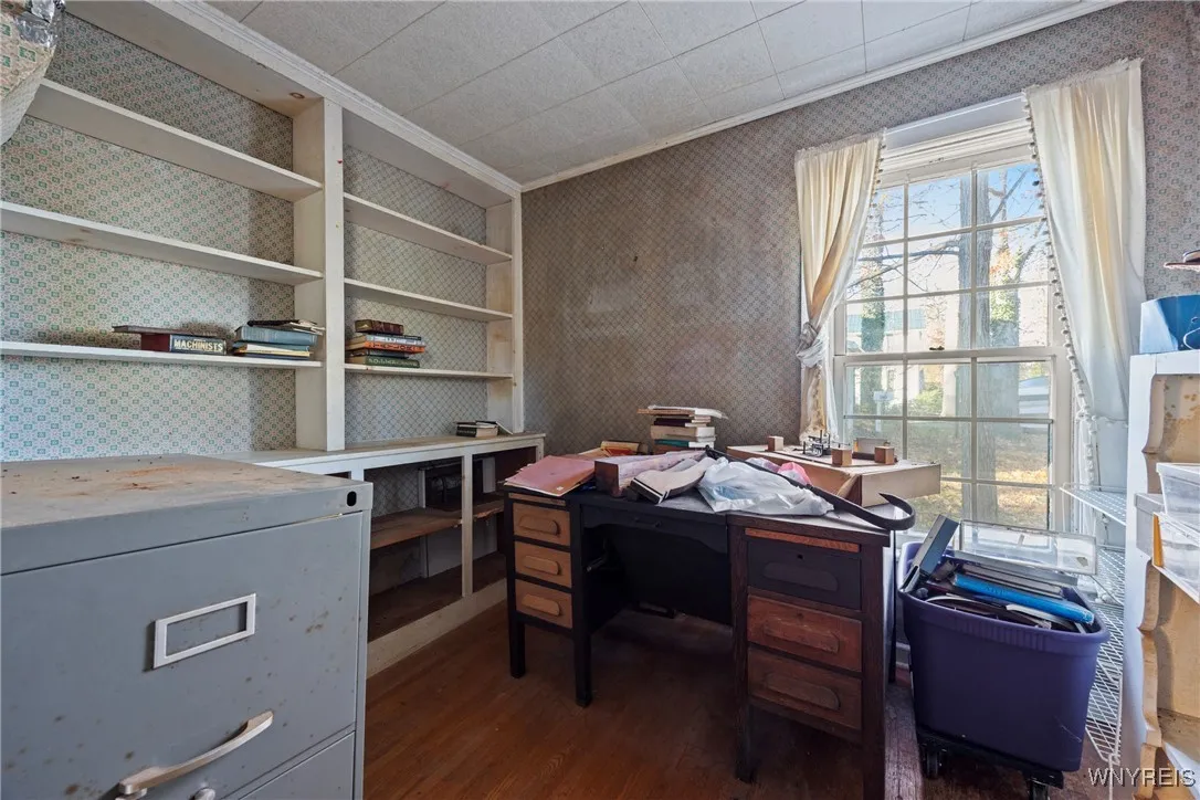 den/office area off family room