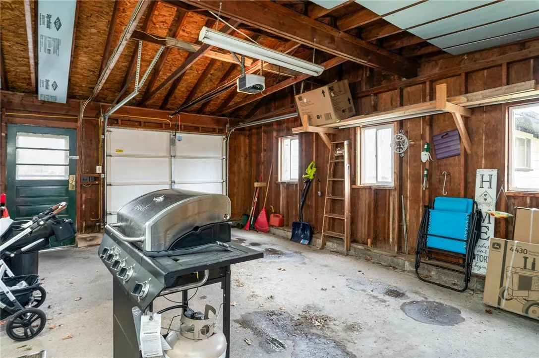 14 Hilltop Dr, Leroy, New York 14482, Leroy, New York 14482, 2 Bedrooms Bedrooms, 7 Rooms Rooms,1 BathroomBathrooms,Residential,For Sale,14 Hilltop Dr, Leroy, New York 14482,0,R1650406