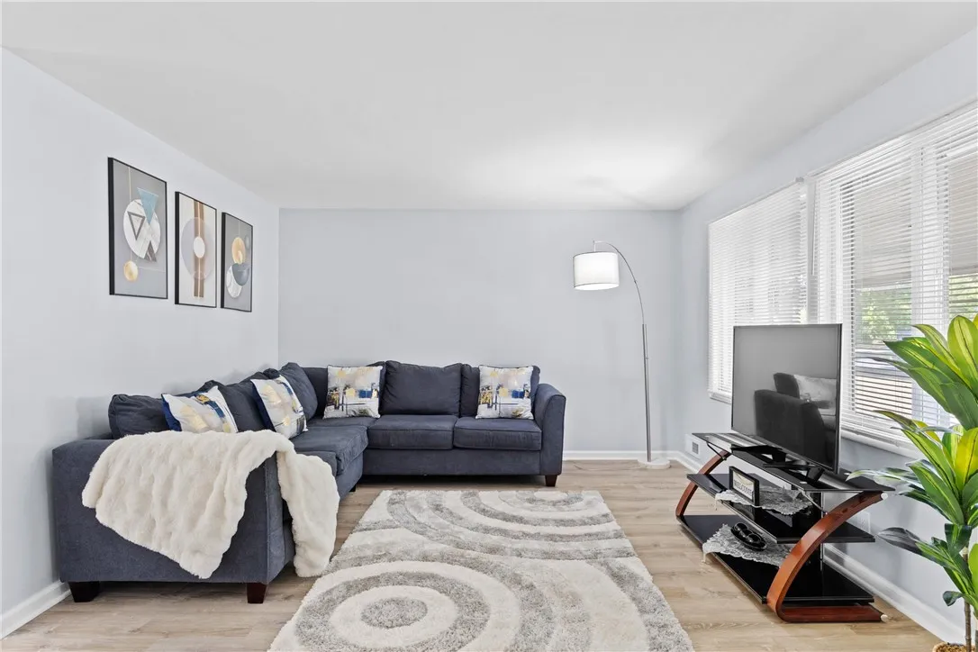 189 Lawson Road, Greece, New York 14616, Greece, New York 14616, 3 Bedrooms Bedrooms, 8 Rooms Rooms,1 BathroomBathrooms,Residential Lease,Closed,189 Lawson Road, Greece, New York 14616,0,R1650395