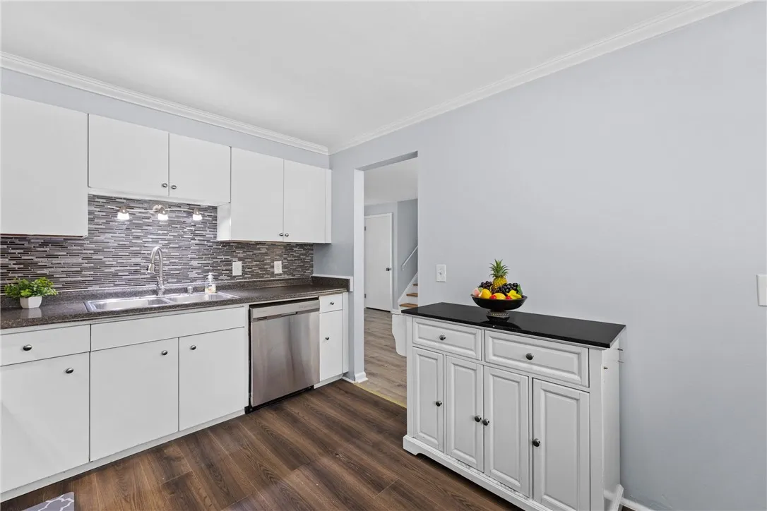 189 Lawson Road, Greece, New York 14616, Greece, New York 14616, 3 Bedrooms Bedrooms, 8 Rooms Rooms,1 BathroomBathrooms,Residential Lease,Closed,189 Lawson Road, Greece, New York 14616,0,R1650395