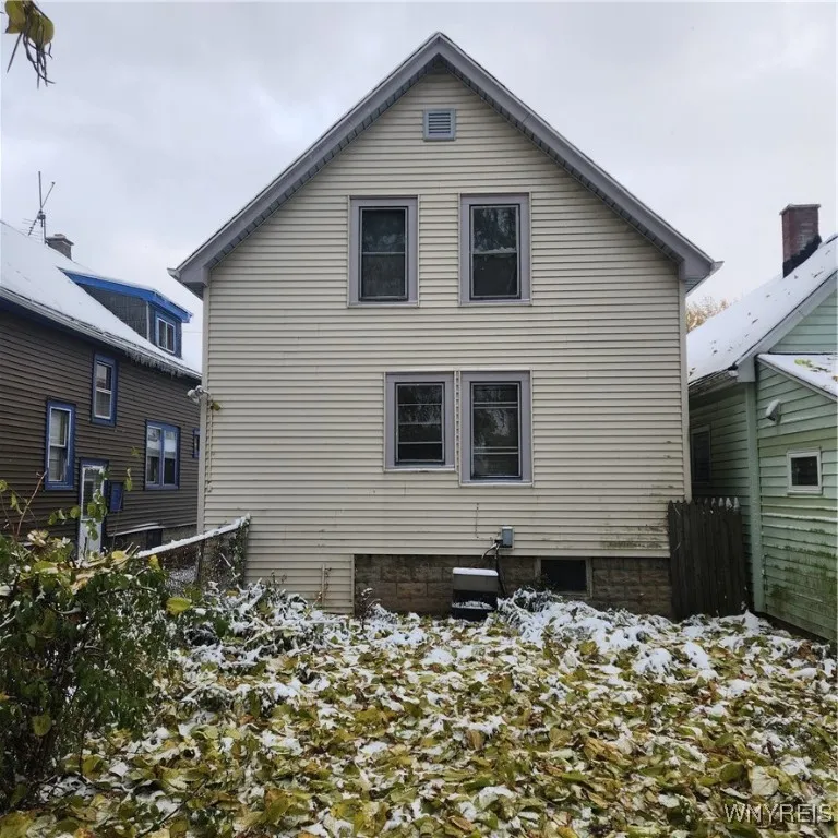38 Wyandotte Avenue, Buffalo, New York 14207, Buffalo, New York 14207, 4 Bedrooms Bedrooms, 7 Rooms Rooms,1 BathroomBathrooms,Residential,For Sale,38 Wyandotte Avenue, Buffalo, New York 14207,0,B1650428