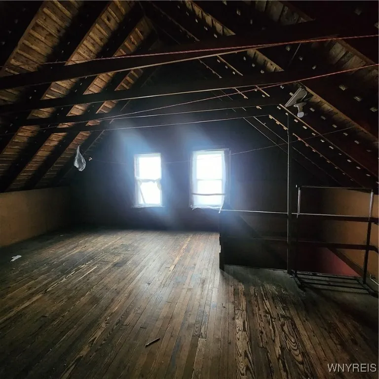 38 Wyandotte Avenue, Buffalo, New York 14207, Buffalo, New York 14207, 4 Bedrooms Bedrooms, 7 Rooms Rooms,1 BathroomBathrooms,Residential,For Sale,38 Wyandotte Avenue, Buffalo, New York 14207,0,B1650428