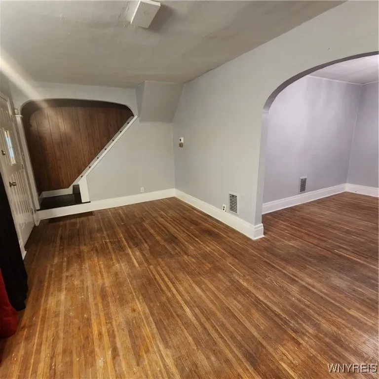 38 Wyandotte Avenue, Buffalo, New York 14207, Buffalo, New York 14207, 4 Bedrooms Bedrooms, 7 Rooms Rooms,1 BathroomBathrooms,Residential,For Sale,38 Wyandotte Avenue, Buffalo, New York 14207,0,B1650428
