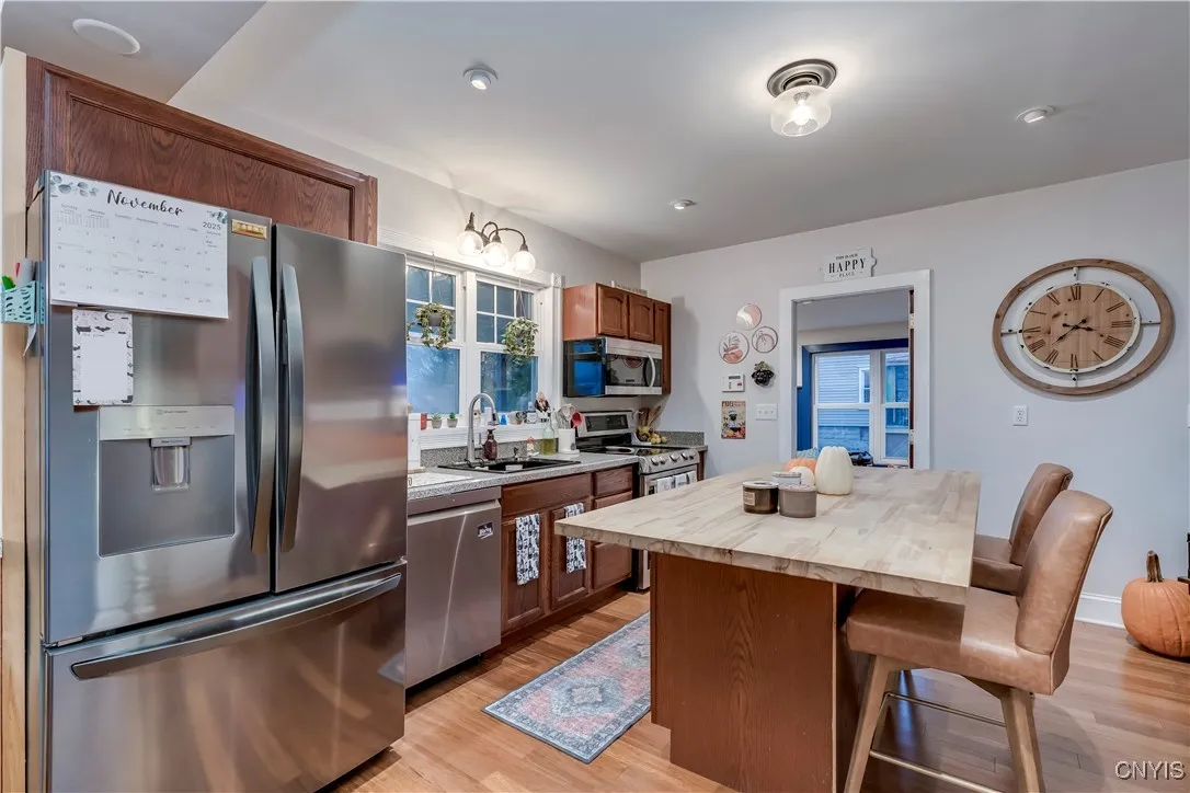 131 Cedar Street, Watertown City, New York 13601, Watertown City, New York 13601, 3 Bedrooms Bedrooms, 8 Rooms Rooms,1 BathroomBathrooms,Residential,For Sale,131 Cedar Street, Watertown City, New York 13601,0,S1650238