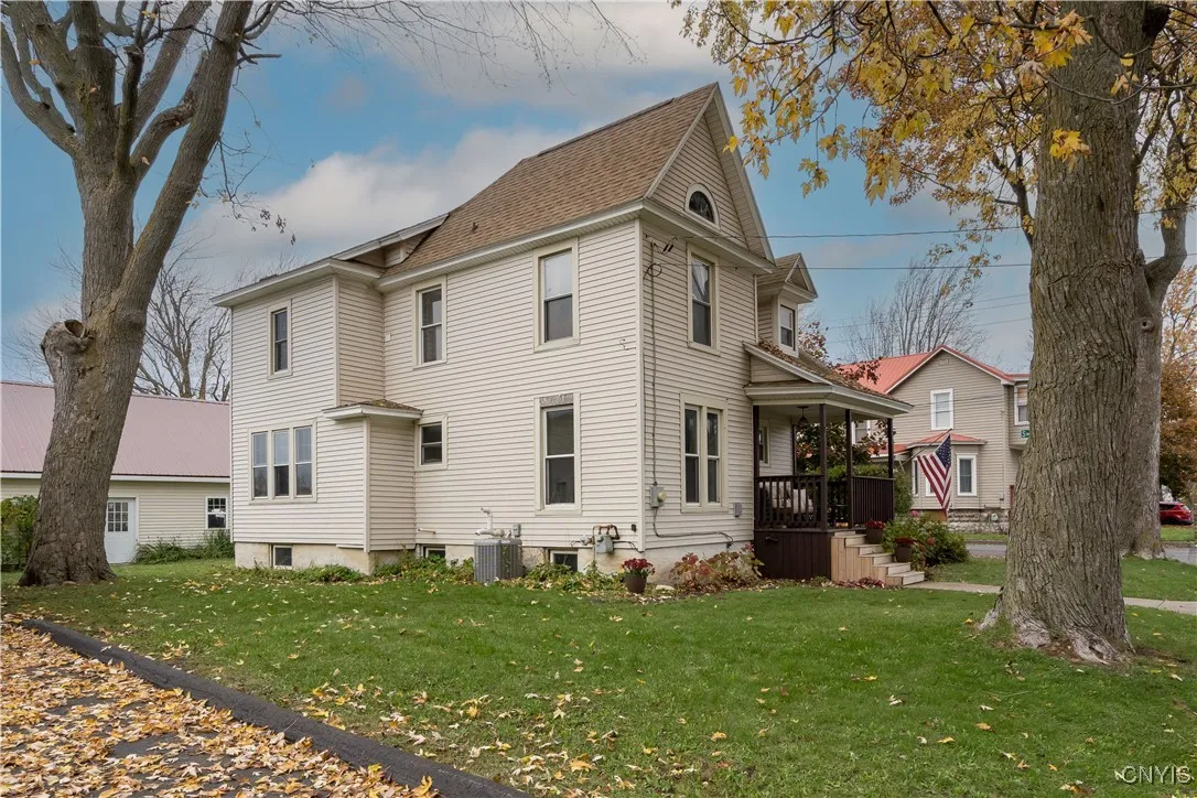 131 Cedar Street, Watertown City, New York 13601, Watertown City, New York 13601, 3 Bedrooms Bedrooms, 8 Rooms Rooms,1 BathroomBathrooms,Residential,For Sale,131 Cedar Street, Watertown City, New York 13601,0,S1650238