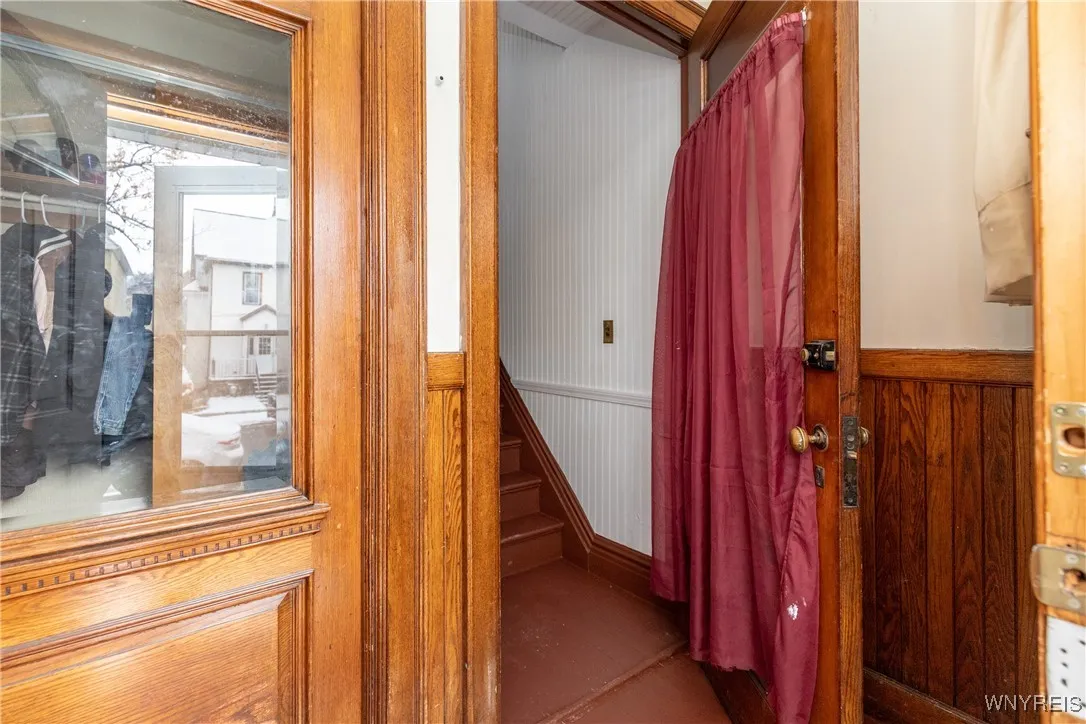 502 Fargo Avenue, Buffalo, New York 14213, Buffalo, New York 14213, 9 Bedrooms Bedrooms, ,4 BathroomsBathrooms,Residential,For Sale,502 Fargo Avenue, Buffalo, New York 14213,0,B1650013