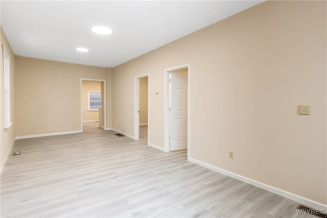 502 Fargo Avenue, Buffalo, New York 14213, Buffalo, New York 14213, 9 Bedrooms Bedrooms, ,4 BathroomsBathrooms,Residential,For Sale,502 Fargo Avenue, Buffalo, New York 14213,0,B1650013