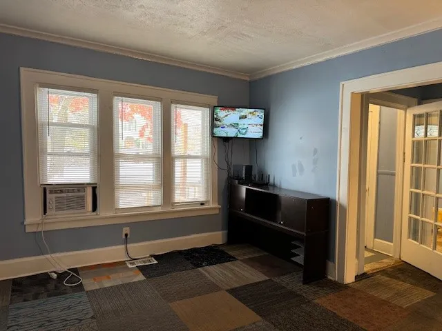 89 Nye Park, Rochester, New York 14621, Rochester, New York 14621, 4 Bedrooms Bedrooms, 8 Rooms Rooms,1 BathroomBathrooms,Residential,For Sale,89 Nye Park, Rochester, New York 14621,0,R1650240