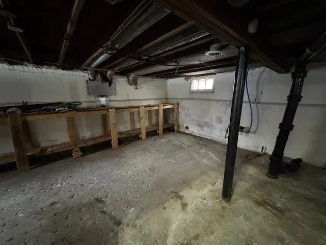 89 Nye Park, Rochester, New York 14621, Rochester, New York 14621, 4 Bedrooms Bedrooms, 8 Rooms Rooms,1 BathroomBathrooms,Residential,For Sale,89 Nye Park, Rochester, New York 14621,0,R1650240