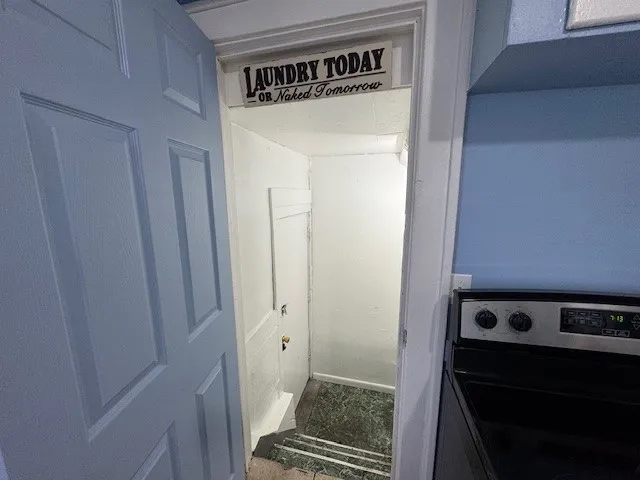 89 Nye Park, Rochester, New York 14621, Rochester, New York 14621, 4 Bedrooms Bedrooms, 8 Rooms Rooms,1 BathroomBathrooms,Residential,For Sale,89 Nye Park, Rochester, New York 14621,0,R1650240