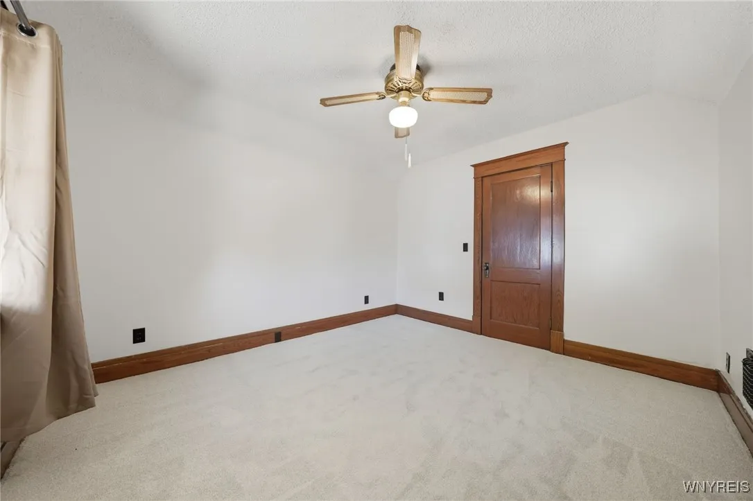 84 Alsace Avenue, Buffalo, New York 14220, Buffalo, New York 14220, 3 Bedrooms Bedrooms, 7 Rooms Rooms,1 BathroomBathrooms,Residential,For Sale,84 Alsace Avenue, Buffalo, New York 14220,0,B1650262