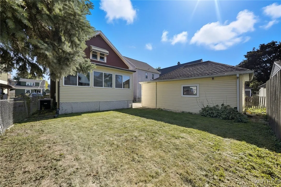 84 Alsace Avenue, Buffalo, New York 14220, Buffalo, New York 14220, 3 Bedrooms Bedrooms, 7 Rooms Rooms,1 BathroomBathrooms,Residential,For Sale,84 Alsace Avenue, Buffalo, New York 14220,0,B1650262