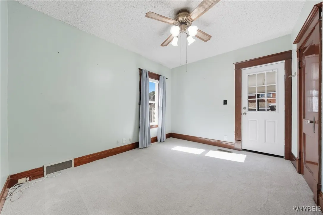 84 Alsace Avenue, Buffalo, New York 14220, Buffalo, New York 14220, 3 Bedrooms Bedrooms, 7 Rooms Rooms,1 BathroomBathrooms,Residential,For Sale,84 Alsace Avenue, Buffalo, New York 14220,0,B1650262