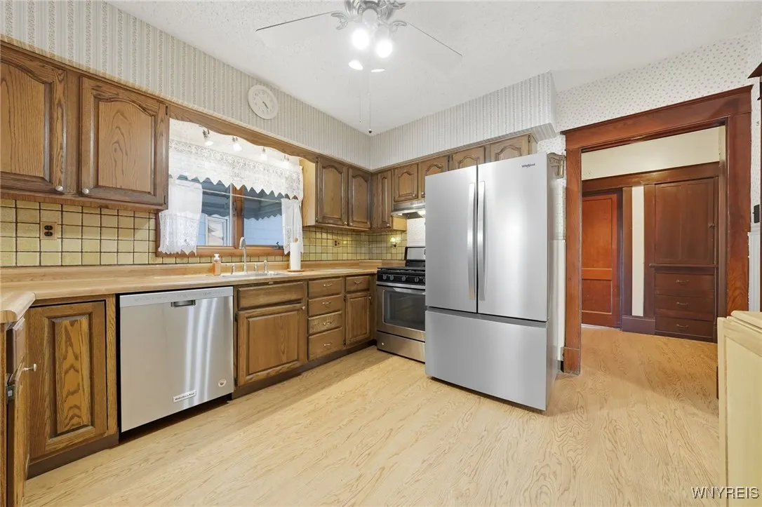 84 Alsace Avenue, Buffalo, New York 14220, Buffalo, New York 14220, 3 Bedrooms Bedrooms, 7 Rooms Rooms,1 BathroomBathrooms,Residential,For Sale,84 Alsace Avenue, Buffalo, New York 14220,0,B1650262