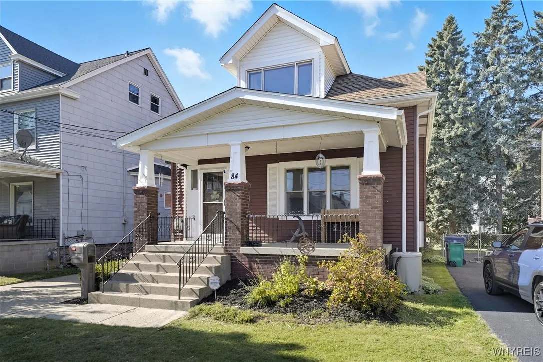 84 Alsace Avenue, Buffalo, New York 14220, Buffalo, New York 14220, 3 Bedrooms Bedrooms, 7 Rooms Rooms,1 BathroomBathrooms,Residential,For Sale,84 Alsace Avenue, Buffalo, New York 14220,0,B1650262