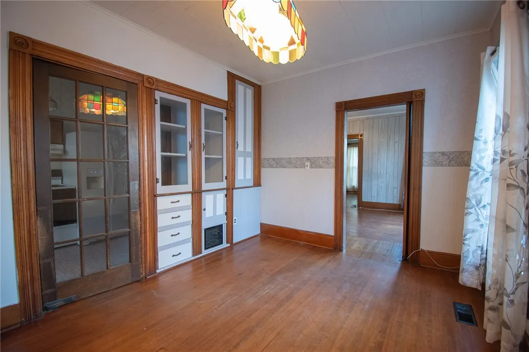 17 State Street, Oxford, New York 13830, Oxford, New York 13830, 5 Bedrooms Bedrooms, 12 Rooms Rooms,2 BathroomsBathrooms,Residential,For Sale,17 State Street, Oxford, New York 13830,0,R1649955