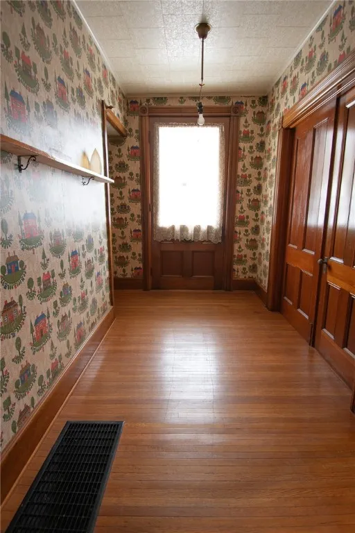 17 State Street, Oxford, New York 13830, Oxford, New York 13830, 5 Bedrooms Bedrooms, 12 Rooms Rooms,2 BathroomsBathrooms,Residential,For Sale,17 State Street, Oxford, New York 13830,0,R1649955