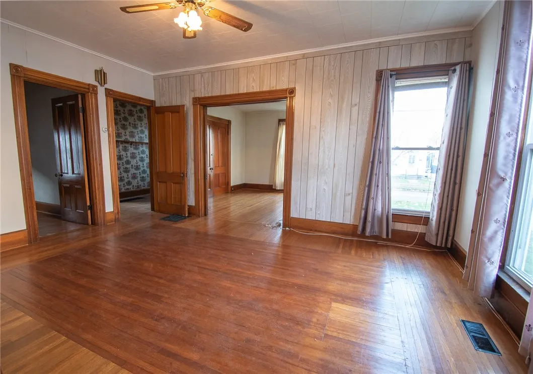 17 State Street, Oxford, New York 13830, Oxford, New York 13830, 5 Bedrooms Bedrooms, 12 Rooms Rooms,2 BathroomsBathrooms,Residential,For Sale,17 State Street, Oxford, New York 13830,0,R1649955