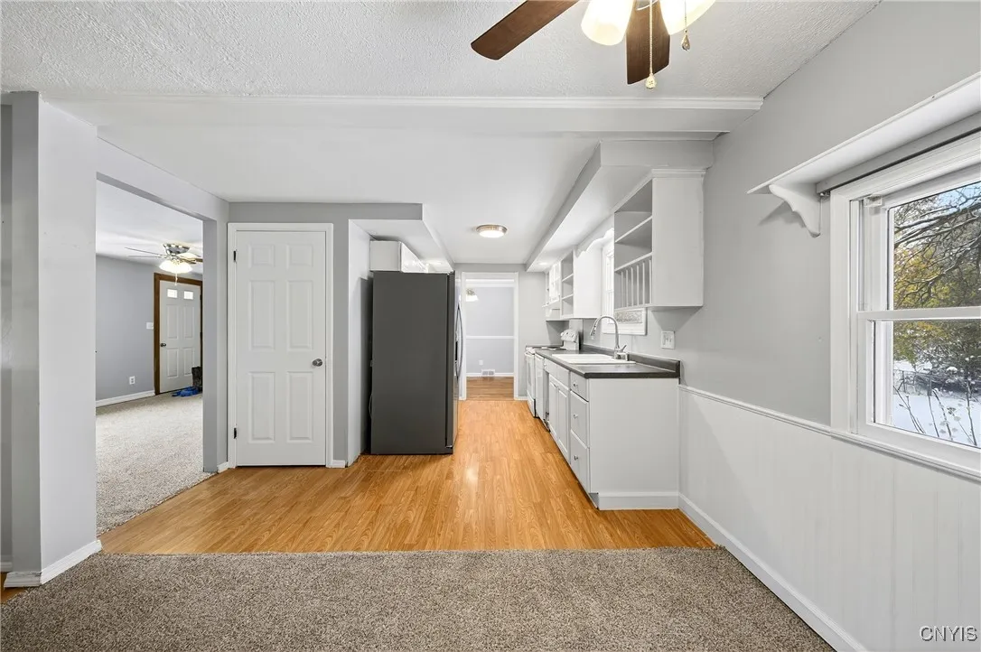 310 Midwood Drive, Salina, New York 13088, Salina, New York 13088, 3 Bedrooms Bedrooms, 9 Rooms Rooms,2 BathroomsBathrooms,Residential Lease,For Rent,310 Midwood Drive, Salina, New York 13088,0,S1650432