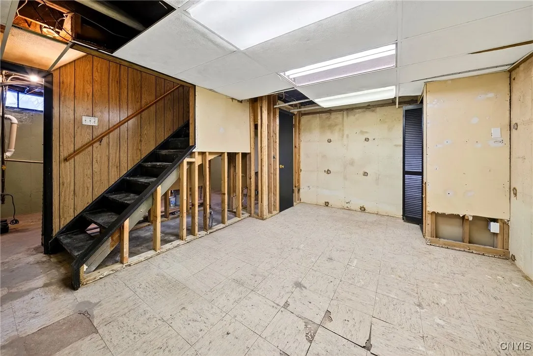 310 Midwood Drive, Salina, New York 13088, Salina, New York 13088, 3 Bedrooms Bedrooms, 9 Rooms Rooms,2 BathroomsBathrooms,Residential Lease,For Rent,310 Midwood Drive, Salina, New York 13088,0,S1650432