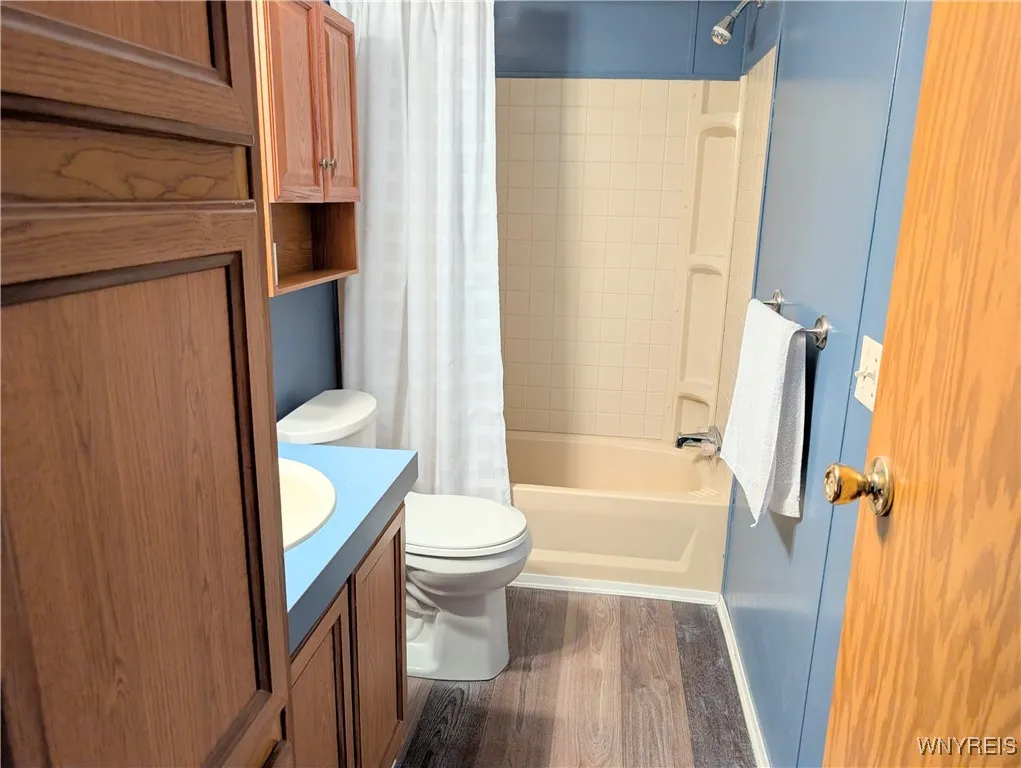 167 Kody Lane, Yorkshire, New York 14042, Yorkshire, New York 14042, 3 Bedrooms Bedrooms, 8 Rooms Rooms,2 BathroomsBathrooms,Residential,For Sale,167 Kody Lane, Yorkshire, New York 14042,0,B1650255