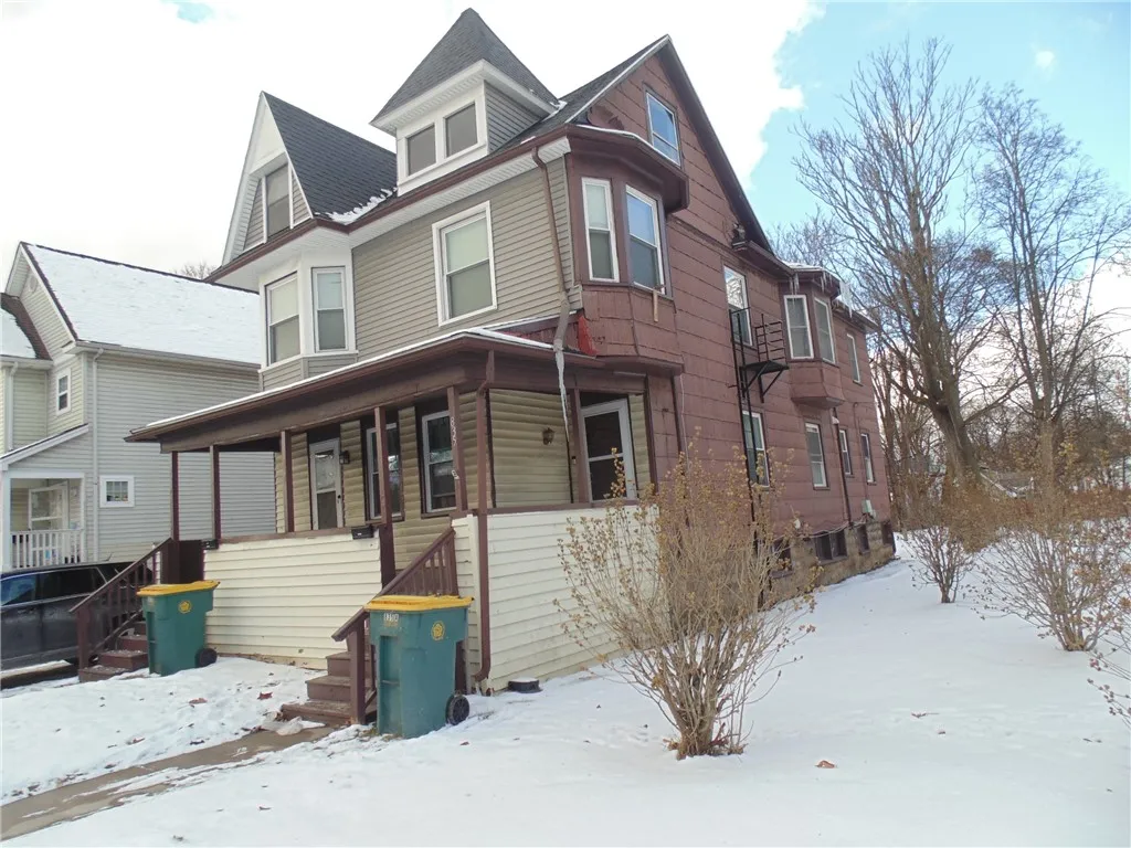 835-837 Plymouth Avenue South 835, Rochester, New, Rochester, New York 14608, 4 Bedrooms Bedrooms, ,4 BathroomsBathrooms,Residential,For Sale,835-837 Plymouth Avenue South 835, Rochester, New ,0,R1650382