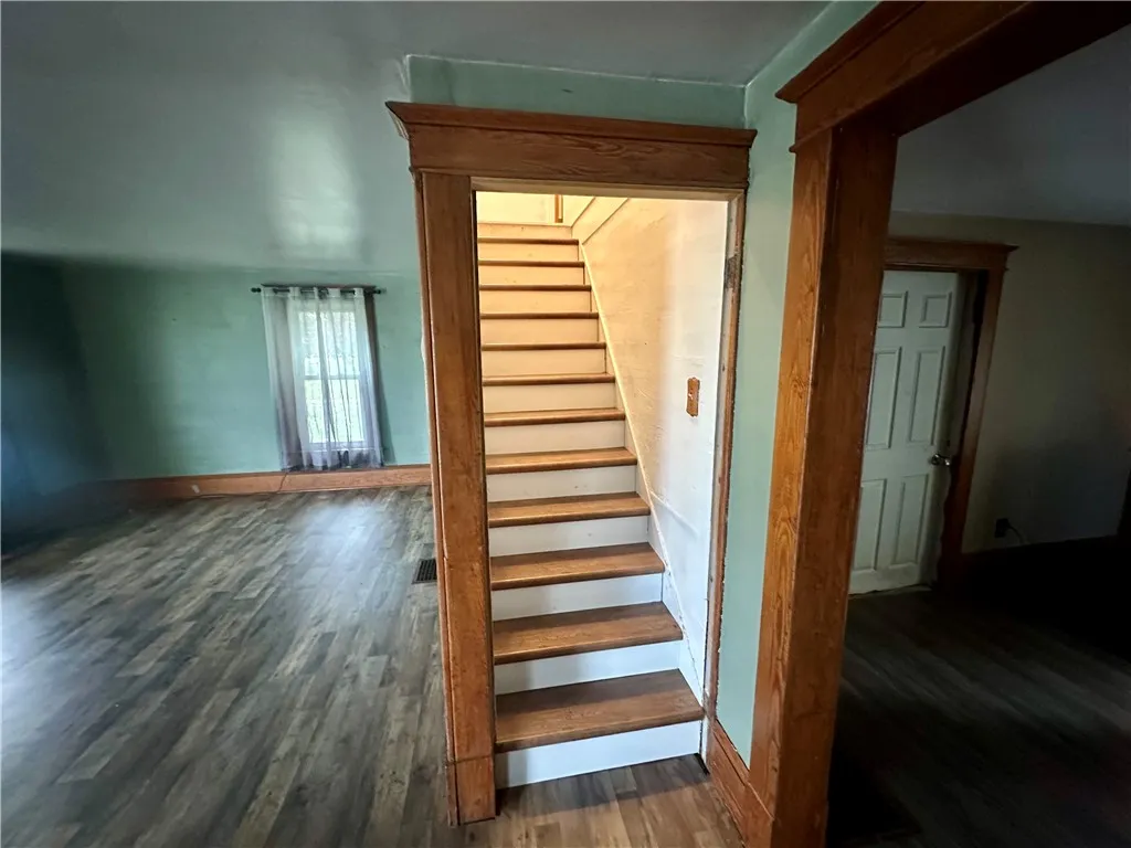 10286 Roosevelt Highway, Yates, New York 14098, Yates, New York 14098, 3 Bedrooms Bedrooms, 7 Rooms Rooms,1 BathroomBathrooms,Residential,For Sale,10286 Roosevelt Highway, Yates, New York 14098,0,R1649165