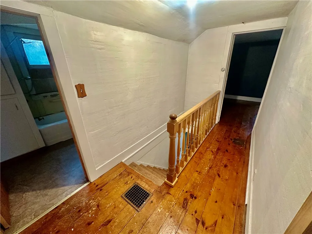 10286 Roosevelt Highway, Yates, New York 14098, Yates, New York 14098, 3 Bedrooms Bedrooms, 7 Rooms Rooms,1 BathroomBathrooms,Residential,For Sale,10286 Roosevelt Highway, Yates, New York 14098,0,R1649165