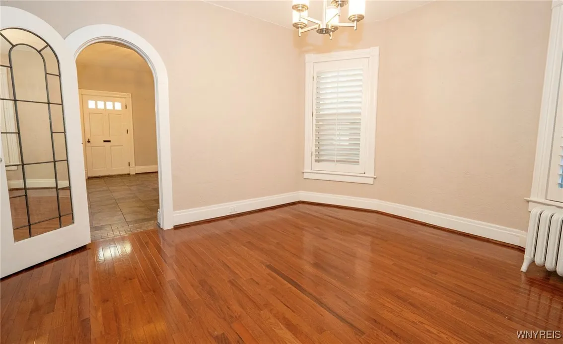 555 West Ferry Street, Buffalo, New York 14222, Buffalo, New York 14222, 4 Bedrooms Bedrooms, 7 Rooms Rooms,1 BathroomBathrooms,Residential,For Sale,555 West Ferry Street, Buffalo, New York 14222,0,B1648956