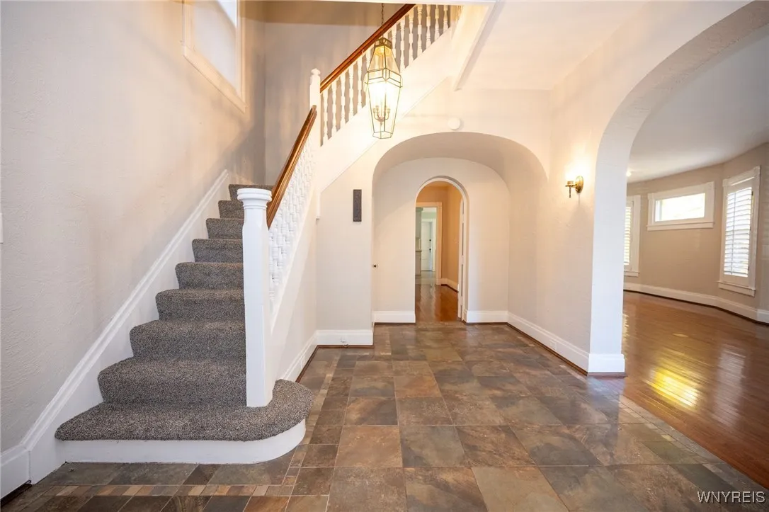 555 West Ferry Street, Buffalo, New York 14222, Buffalo, New York 14222, 4 Bedrooms Bedrooms, 7 Rooms Rooms,1 BathroomBathrooms,Residential,For Sale,555 West Ferry Street, Buffalo, New York 14222,0,B1648956