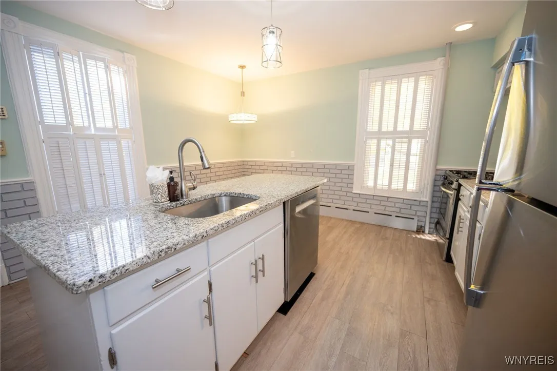 555 West Ferry Street, Buffalo, New York 14222, Buffalo, New York 14222, 4 Bedrooms Bedrooms, 7 Rooms Rooms,1 BathroomBathrooms,Residential,For Sale,555 West Ferry Street, Buffalo, New York 14222,0,B1648956